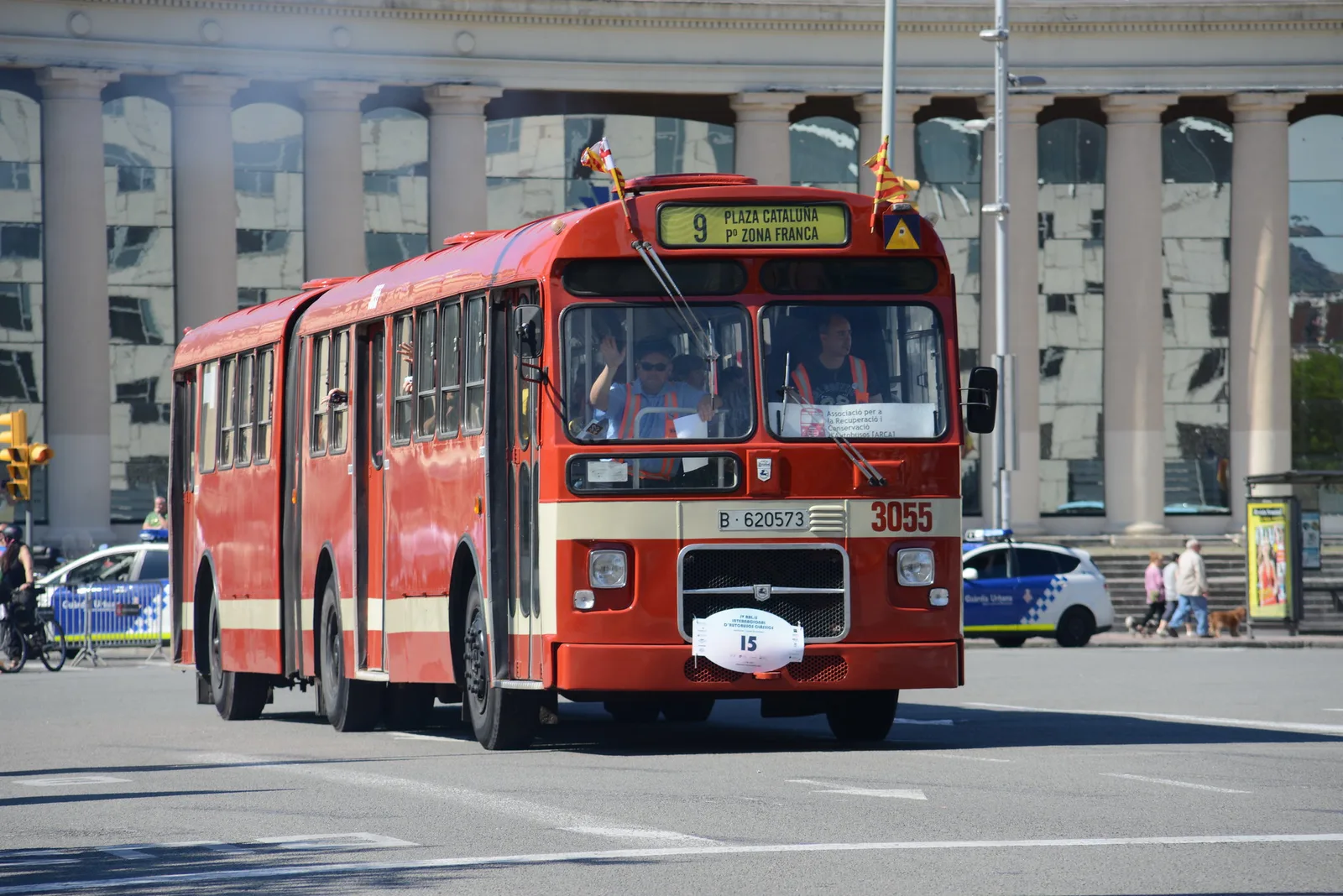 Autobús clàssic Pegaso 6035 a Barcelona